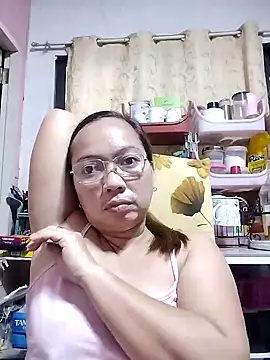 Snapshot of asianwet4u chatting on February 2025 06:29:02 AM asianwet4u online show from February 2025 06:29:02 AM