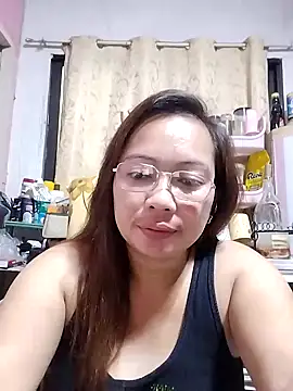 Snapshot of asianwet4u chatting on February 2025 09:13:02 AM asianwet4u online show from February 2025 09:13:02 AM