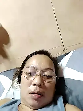 Snapshot of asianwet4u chatting on February 2025 12:43:02 PM asianwet4u online show from February 2025 12:43:02 PM