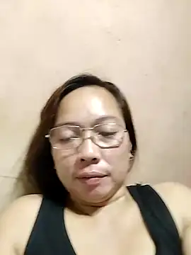 Snapshot of asianwet4u chatting on February 2025 10:10:01 AM asianwet4u online show from February 2025 10:10:01 AM