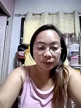 Snapshot of asianwet4u chatting on March 2025 05:19:01 AM asianwet4u online show from March 2025 05:19:01 AM
