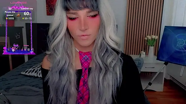 HelenSpellman online show from July 2026 06:06:02 AM