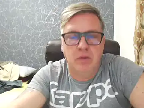 RobertStripX online show from February 2025 02:45:01 PM