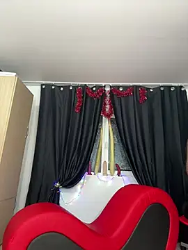 Snapshot of Alimela chatting on January 2025 10:16:02 PM Alimela online show from January 2025 10:16:02 PM