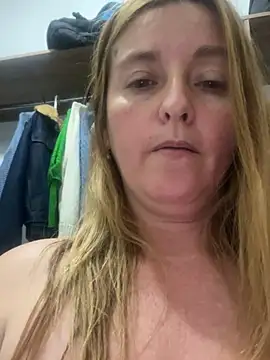 Snapshot of moniquerainx chatting on February 2025 02:25:01 AM moniquerainx online show from February 2025 02:25:01 AM