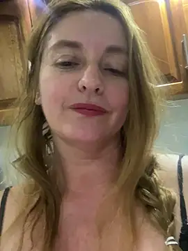 Snapshot of moniquerainx chatting on March 2025 02:48:02 AM moniquerainx online show from March 2025 02:48:02 AM