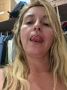 moniquerainx online show from March 2026 02:28:01 AM