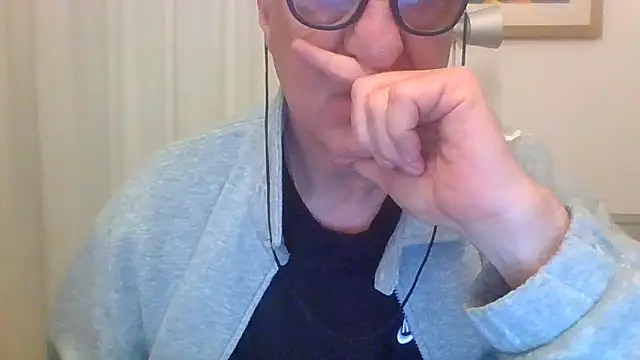 ANONIMO7735 online show from March 2026 06:24:02 PM