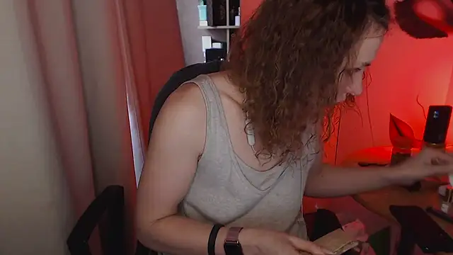 JohansonKatie online show from January 2025 09:24:01 AM