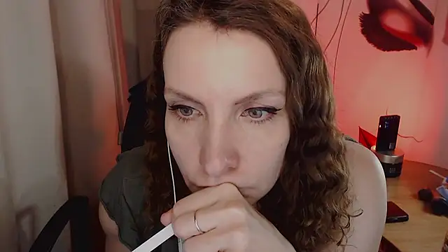 JohansonKatie online show from January 2025 02:24:02 PM