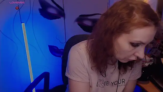 JohansonKatie online show from December 2025 01:55:02 AM