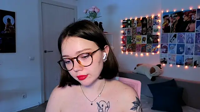 MilenaSaint online show from February 2025 02:55:02 AM