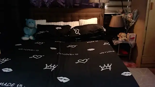 xheavenlytrans online show from February 2026 12:01:01 AM