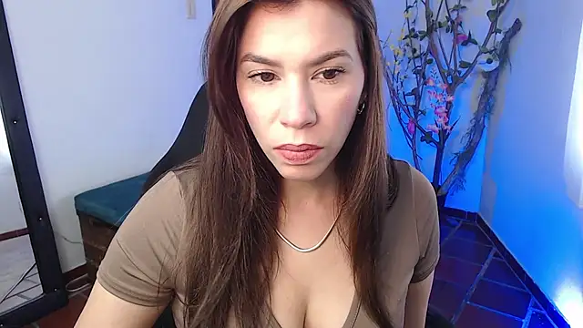 ms sofia x online show from July 2026 03:25:02 PM