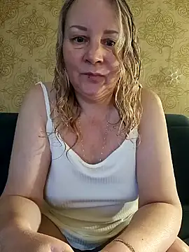 Snapshot of Janahotty chatting on December 2024 10:19:01 PM Janahotty online show from December 2024 10:19:01 PM
