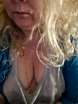 Snapshot of Janahotty chatting on December 2024 10:49:02 PM Janahotty online show from December 2024 10:49:02 PM