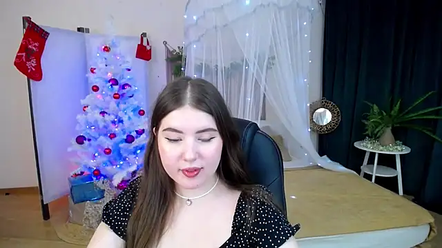 NicoleFoxery online show from December 2024 06:21:02 AM
