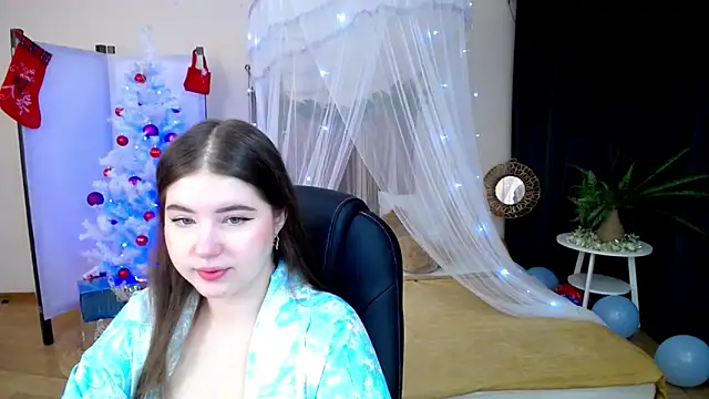 NicoleFoxery online show from December 2024 06:20:02 PM