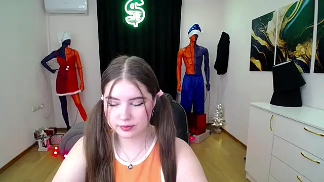 NicoleFoxery online show from December 2024 03:14:02 AM