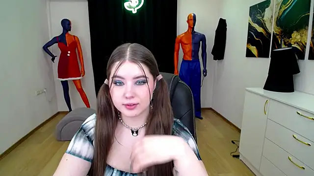 NicoleFoxery online show from January 2025 06:21:01 PM