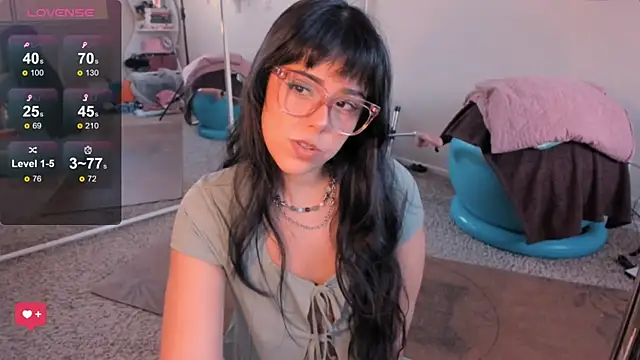 Evie-Luna online show from November 2025 11:47:02 PM