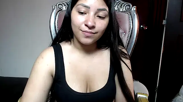 holly20a online show from January 2025 12:04:02 PM