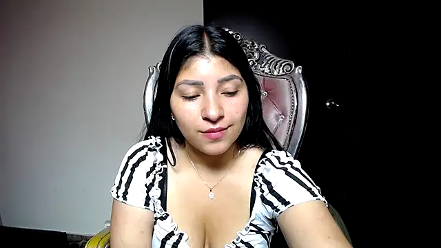 holly20a online show from January 2025 12:39:02 PM