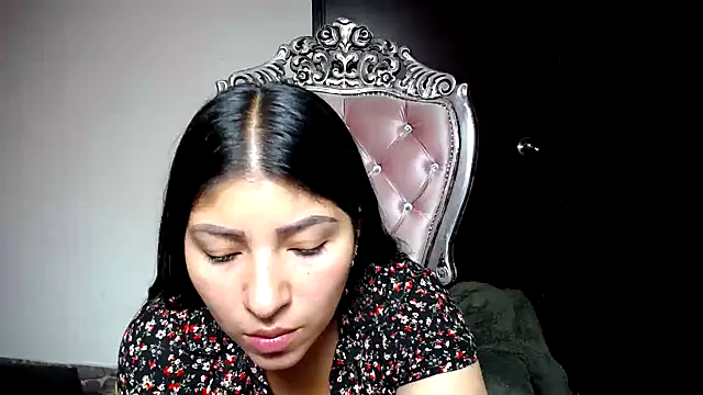 holly20a online show from February 2025 12:32:01 PM
