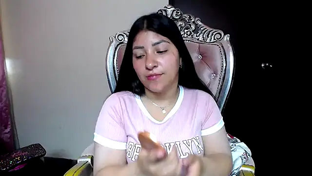 holly20a online show from March 2025 01:12:02 PM