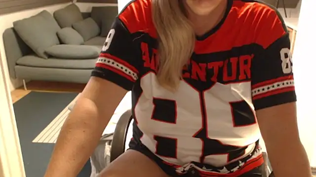 KimMitchelli online show from January 2026 12:51:01 PM