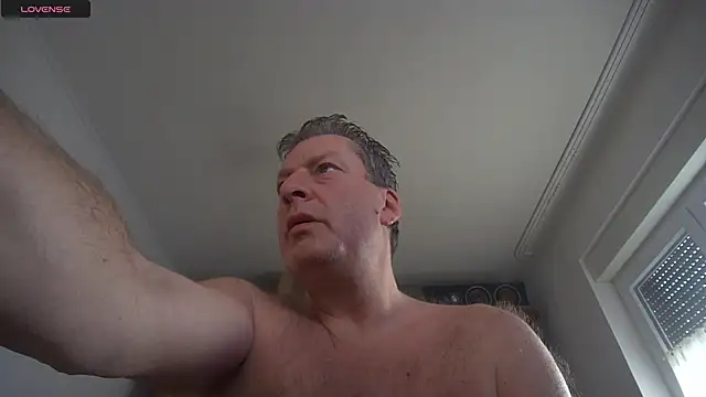 iliebetights online show from December 2025 10:56:02 AM