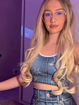 mollyxxx online show from January 2025 06:45:02 AM