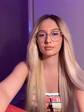 mollyxxx online show from October 2025 01:25:01 AM