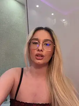 mollyxxx online show from April 2026 01:25:02 AM