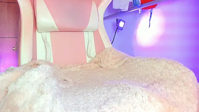 KataFerreira777 online show from November 2025 09:36:02 PM