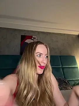 Snapshot of RockQueen_A chatting on January 2025 05:01:01 PM RockQueen A online show from January 2025 05:01:01 PM