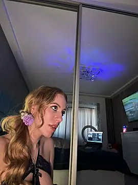 Snapshot of RockQueen_A chatting on January 2025 08:47:01 AM RockQueen A online show from January 2025 08:47:01 AM
