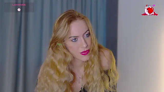 Snapshot of RockQueen_A chatting on February 2025 05:31:01 AM RockQueen A online show from February 2025 05:31:01 AM