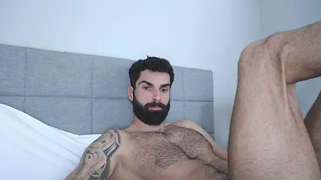Verycutex online show from January 2025 05:18:01 PM