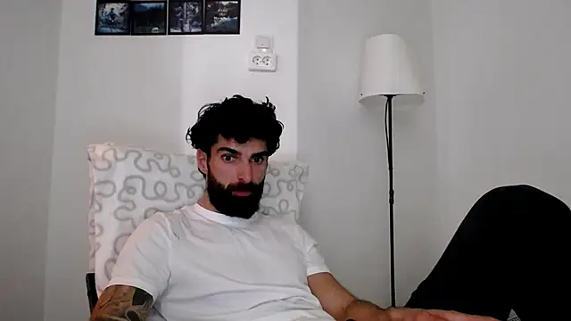 Verycutex online show from March 2026 12:19:01 PM