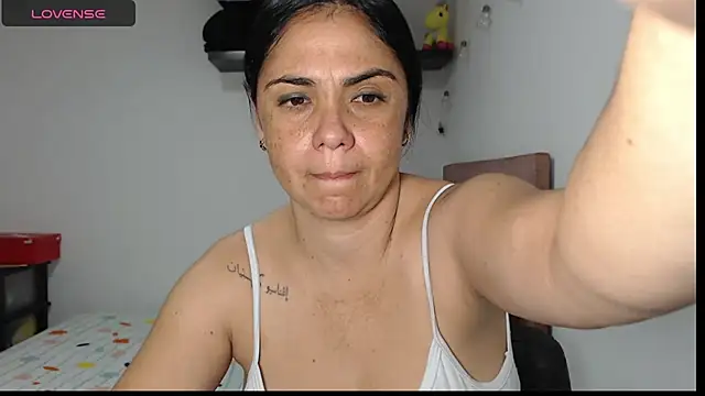 selena ferri online show from November 2025 12:31:02 AM