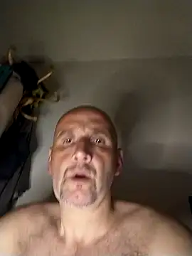 milosek81 online show from March 2026 12:49:01 AM