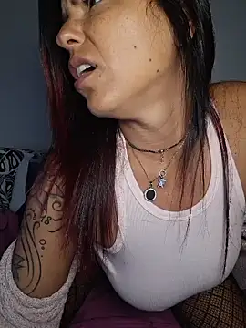 allyson22andy online show from April 2026 05:40:02 PM