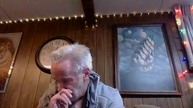 Snapshot of Makowboy chatting on December 2024 07:21:02 PM Makowboy online show from December 2024 07:21:02 PM