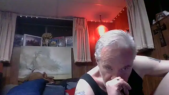 Snapshot of Makowboy chatting on January 2025 06:24:01 AM Makowboy online show from January 2025 06:24:01 AM