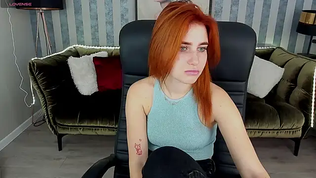 EmilyFoxxi online show from December 2024 10:27:02 AM