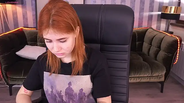 EmilyFoxxi online show from January 2025 06:23:02 AM