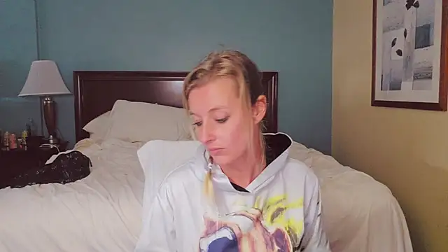 Snapshot of AsiaGoesPro chatting on September 2025 04:12:02 PM AsiaGoesPro online show from September 2025 04:12:02 PM