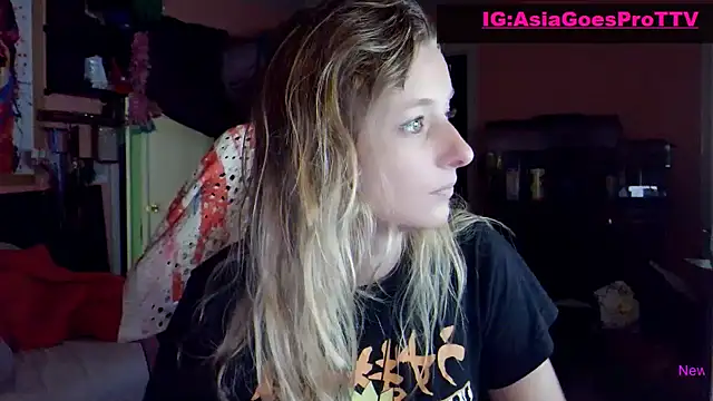 Snapshot of AsiaGoesPro chatting on August 2026 01:27:01 PM AsiaGoesPro online show from August 2026 01:27:01 PM