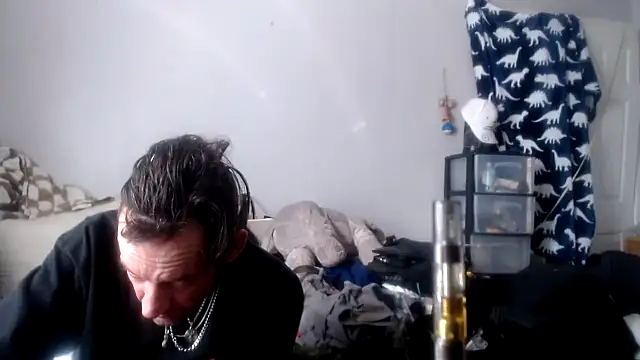 lickthecat online show from October 2025 09:47:02 PM